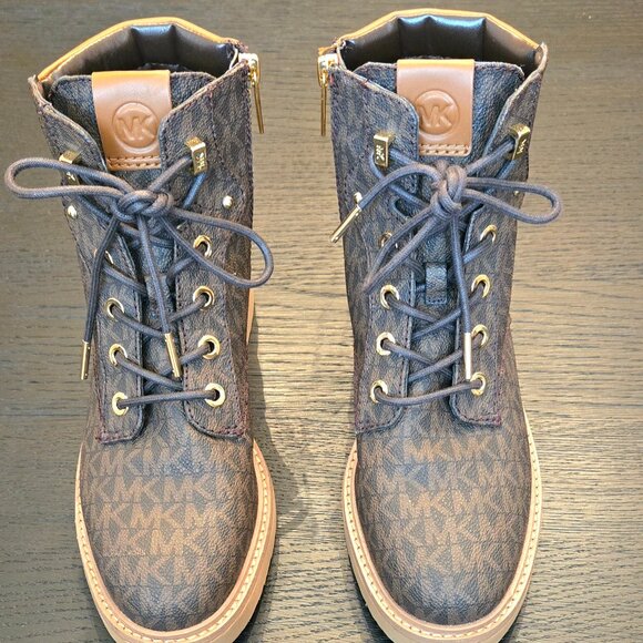 Michael Kors Trudy Leather and Logo Boot (size 7.5 US) - Picture 1 of 9